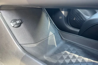 Vehicle Thumbnail 27
