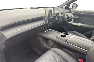Vehicle Thumbnail 14