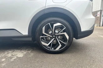 Vehicle Thumbnail 18