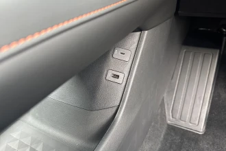Vehicle Thumbnail 40