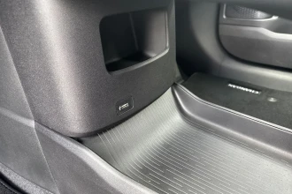 Vehicle Thumbnail 34