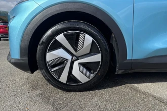 Vehicle Thumbnail 11