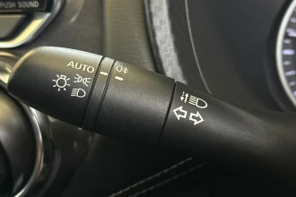 Vehicle Thumbnail 30