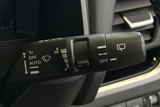 Vehicle Thumbnail 30