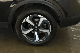 Vehicle Thumbnail 11