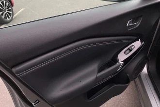 Vehicle Thumbnail 18