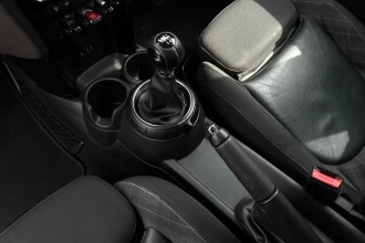 Vehicle Thumbnail 25