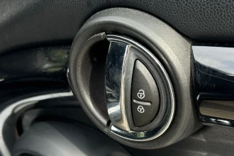 Vehicle Thumbnail 30