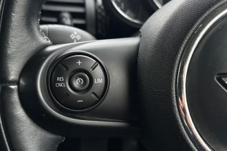 Vehicle Thumbnail 33