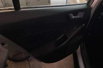 Vehicle Thumbnail 38