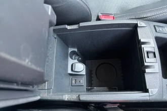 Vehicle Thumbnail 38