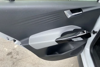 Vehicle Thumbnail 24