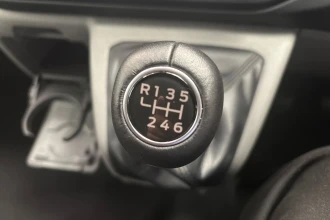 Vehicle Thumbnail 32