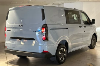 Vehicle Thumbnail 4