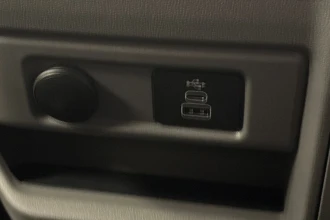 Vehicle Thumbnail 26