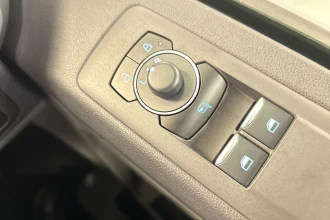 Vehicle Thumbnail 31