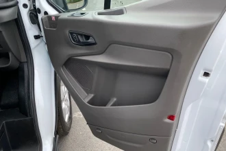 Vehicle Thumbnail 18