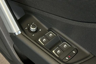 Vehicle Thumbnail 25
