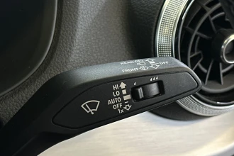Vehicle Thumbnail 30