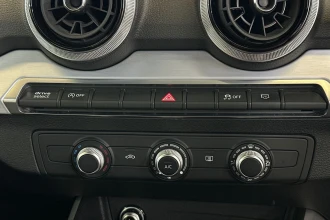 Vehicle Thumbnail 38
