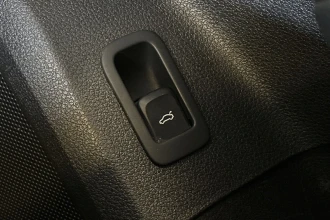 Vehicle Thumbnail 44