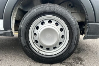 Vehicle Thumbnail 11