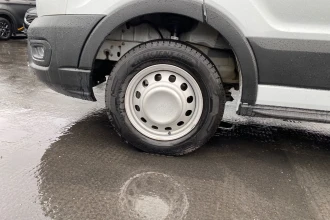 Vehicle Thumbnail 11
