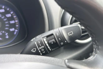 Vehicle Thumbnail 32