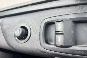 Vehicle Thumbnail 12
