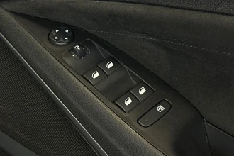 Vehicle Thumbnail 23