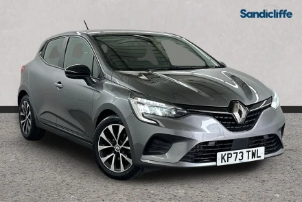 Renault Clio Listing Image