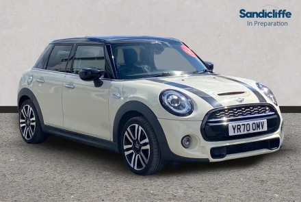 MINI HATCHBACK Listing Image