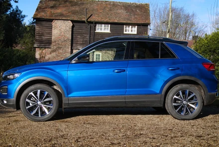 Volkswagen T-Roc Listing Image