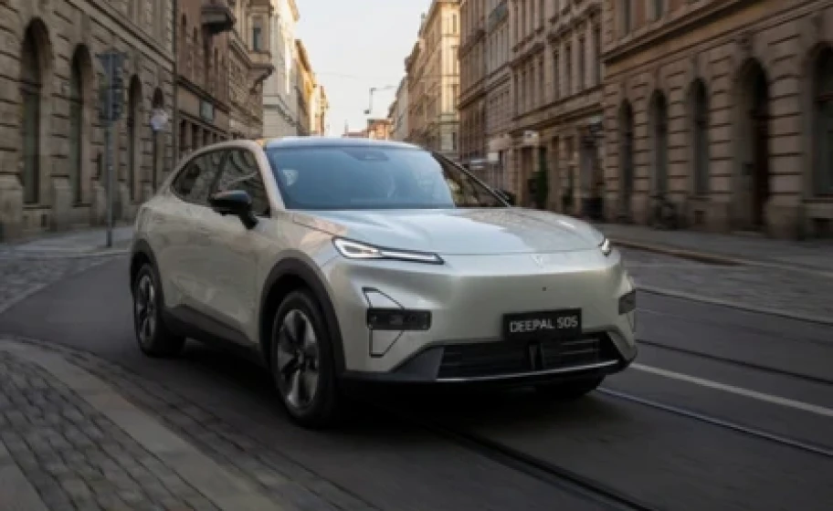 Hydraulic Suspension In Modern SUVs: How Certain Models Ride Explained