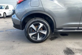 Vehicle Thumbnail 11