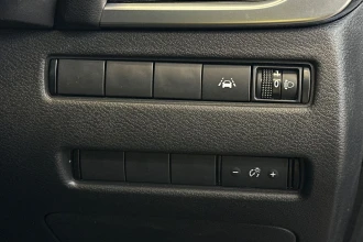 Vehicle Thumbnail 26