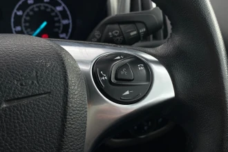 Vehicle Thumbnail 32