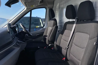 Vehicle Thumbnail 16