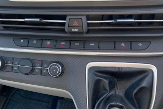 Vehicle Thumbnail 35