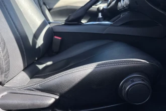 Vehicle Thumbnail 25