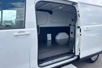 Vehicle Thumbnail 24