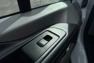 Vehicle Thumbnail 25