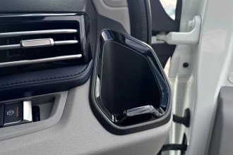 Vehicle Thumbnail 33