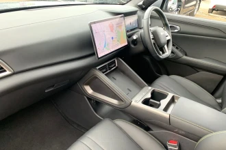 Vehicle Thumbnail 14