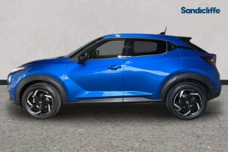 Vehicle Thumbnail 8