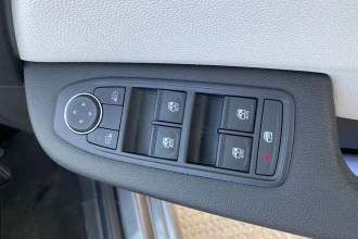 Vehicle Thumbnail 20