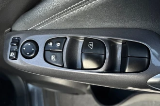 Vehicle Thumbnail 25