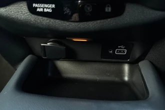 Vehicle Thumbnail 33
