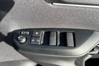 Vehicle Thumbnail 25