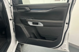 Vehicle Thumbnail 27